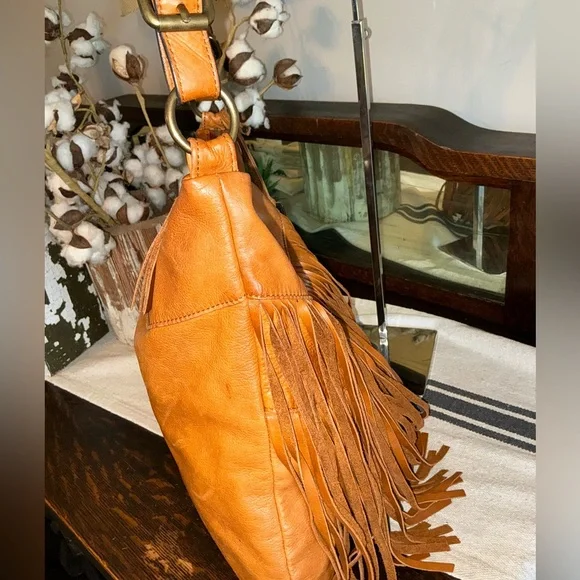 Frye Heidi Leather Fringe Hobo Shoulder Bag Cognac Brown Retail $458 - Picture 6 of 12